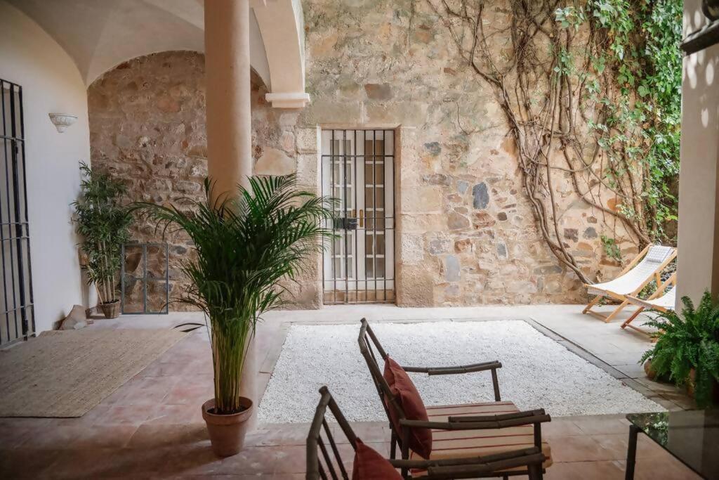 Apartamento Casa Aguila Casco Antiguo Patio Privado Caces Exterior foto